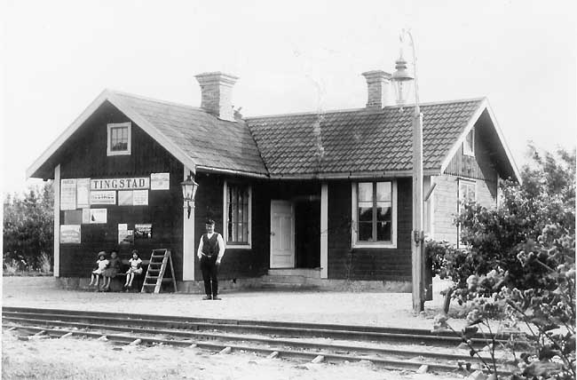 Tingstads station på Vikbolandsbanan år 1916