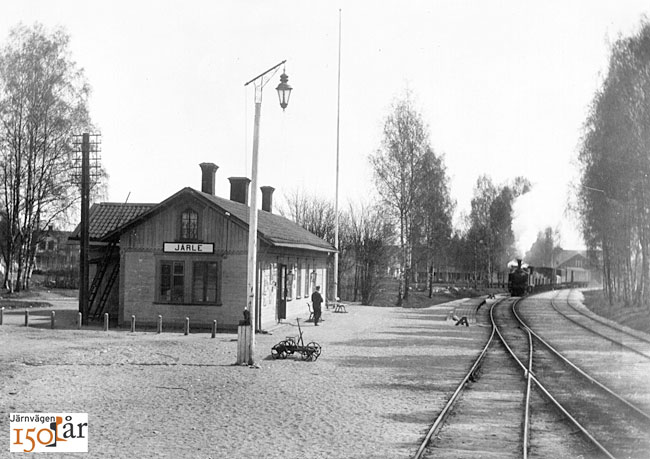 Jrle station p Nora - Ervalla Jrnvg, NEJ, 1920-talet