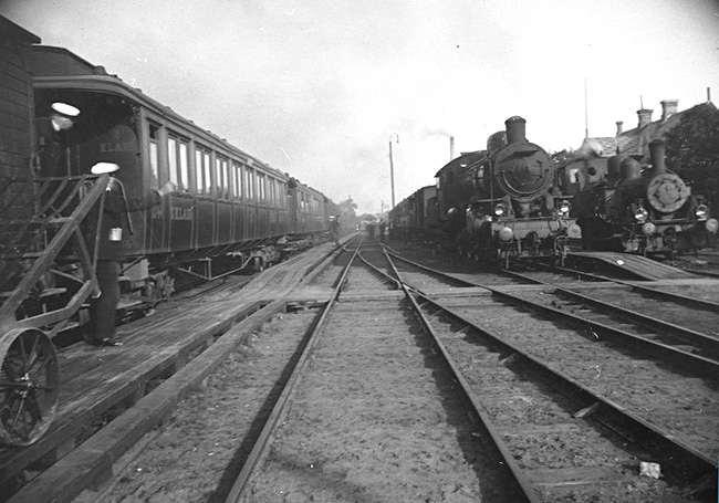 Vstkustbanan, Almedals station 1922