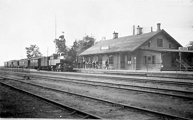 Statens Jrnvgar, Sdra stambanan, Arlvs station. Ngon gng p 1920-talet