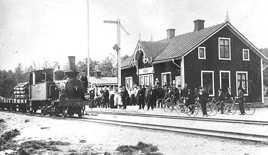 Mjbck station year 1910. Engine No 5