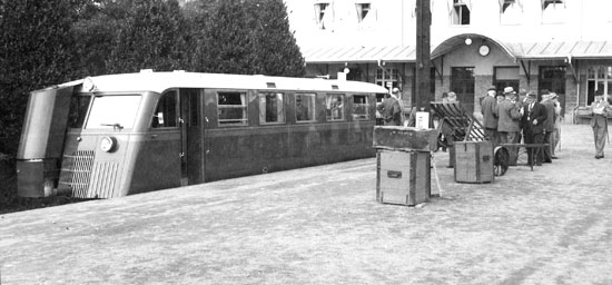 NJ rlsbuss med gengasdrift. foto p Norrkping stra i maj 1940