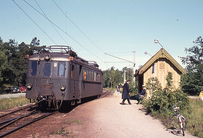 Eddavgen year 1971. Electric railcar SRJ X4p