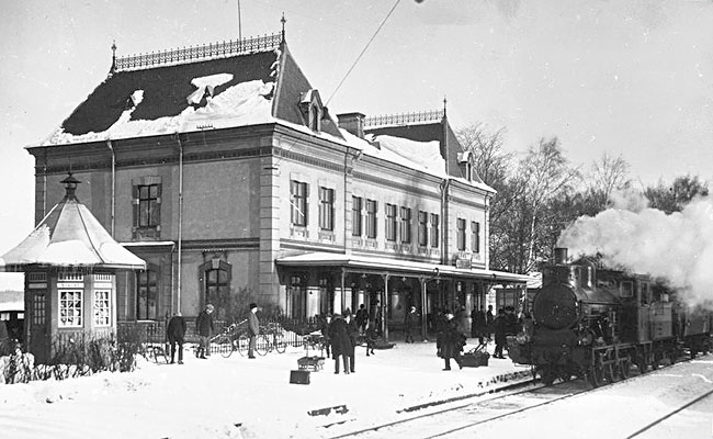 rebro - kpings Jrnvg, KJ. Arboga station p 1920-talet