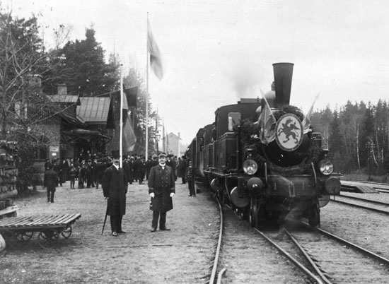 Stlboga station 28 of October 1907. MlSlJ grand opening.