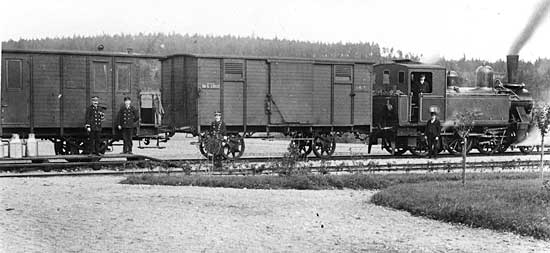 Engine No. 2 at Dunker year 1913
