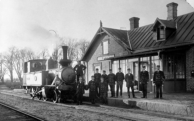 Bild frn 1910 visar stationshuset i Winn