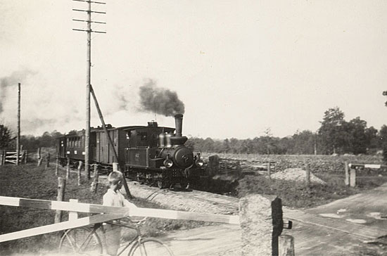 Train at HKJ close to Urshult year 1940