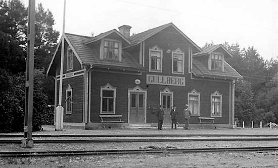 Gullberg station p 1920-talet. Till hger i bild r mot Linkping.
